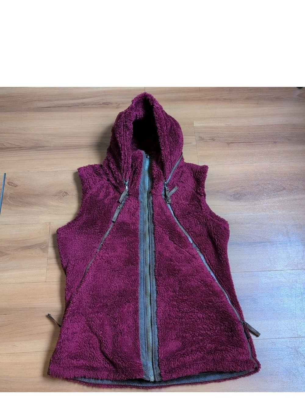 Kuhl Vest Womens Medium Red Flight Deep Pile Fleece Stowaway Hood Jacket Hiking